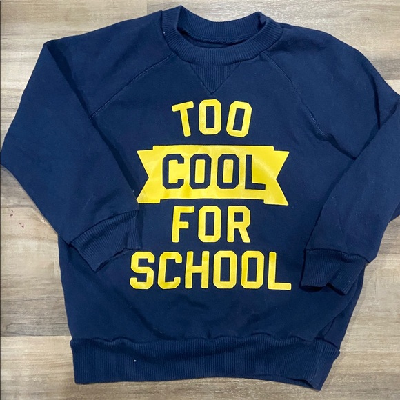 $2 Kids Long Sleeve Graphic Tees - Picture 4 of 14